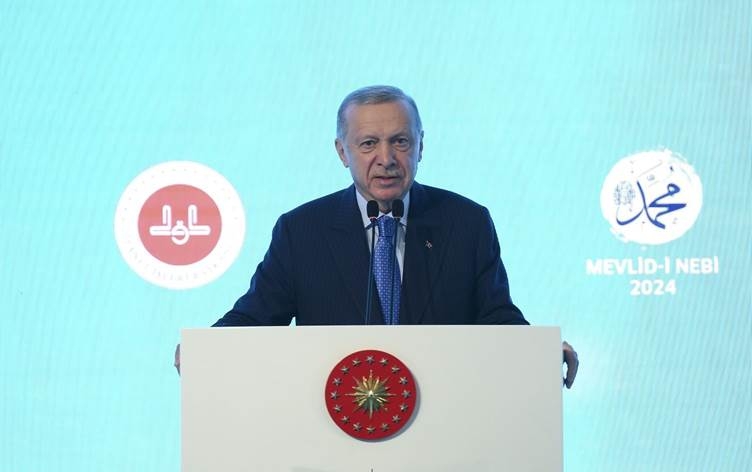 Erdogan: Xelkê Amedê û birayên me yên Kurd dibin hedef