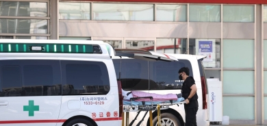 قبل التوجه للطوارئ... 7 أشياء يجب عليك القيام بها بعد السقوط أرضاً