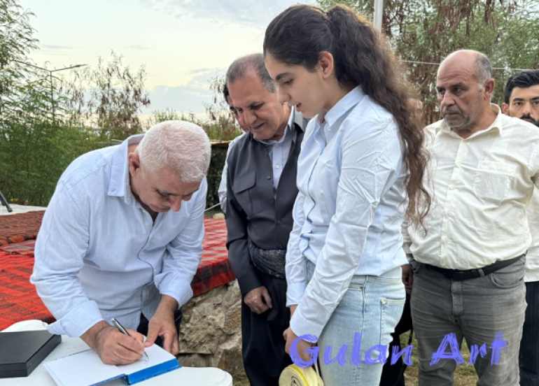 زانكۆی جیهان چاپێكی نوێی دیوانی (تەمەن)ی ئەحمەد محەمەد بڵاوكردەوە