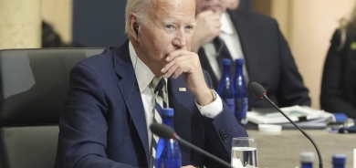 هفوة جديدة... بايدن ينتقد الصين دون أن يعرف أن الميكروفون مفتوح