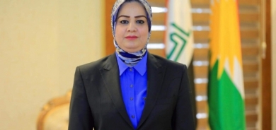 Muna Qehweçî: Ew tometên YNKê bi me ve dikirin, naha bixwe bi kiryar cîhbicîh dike