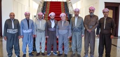 سەرۆك بارزانی پێشوازی لە ژمارەیەك ئەندامی كۆمەڵەی شەهیدانی زیندووی لقی دهۆك دەكات