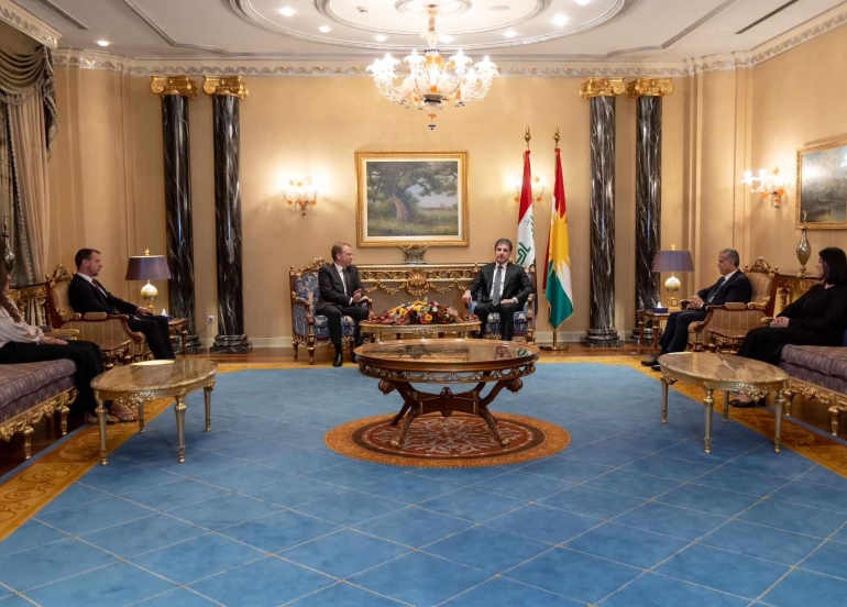 سه‌رۆكى هه‌رێمى كوردستان نێچيرڤان بارزانى له‌گه‌ڵ باڵيۆزى فه‌ره‌نسا كۆبووه‌وه‌