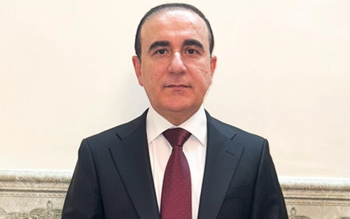 بەشار ئیبراهیم عەزیز  یاریدەدەری بەڕێوەبەری گشتیی گەشەپێدانی پیشەسازی بۆ گوڵان:        ژمارەی مۆڵەتی كارگەكان  لە هەرێمی كوردستان تا ساڵی  2024 گەیشتووەتە 4607 كارگە و 49،757 هەلی كاریان دابین كردووە