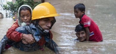 Li Nepalê lehiyên gelek mezin ra bûne