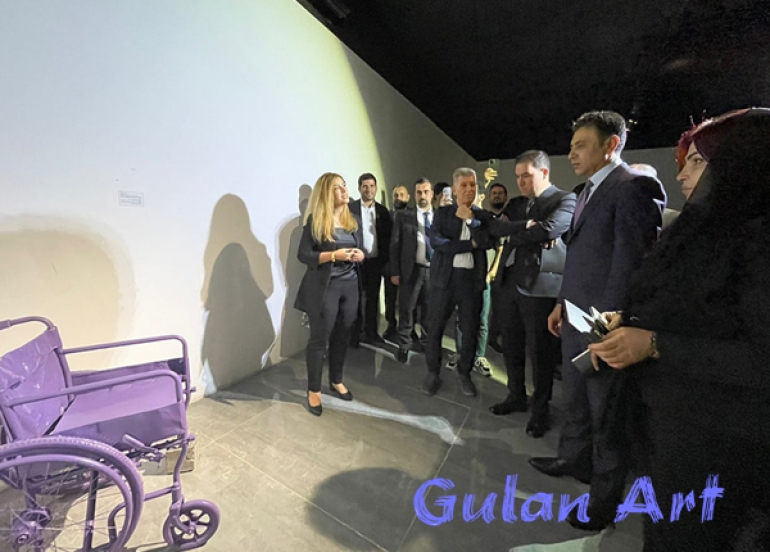 ئاڵا كەمال سەعدی پێشانگەیەكی هونەری كردەوە