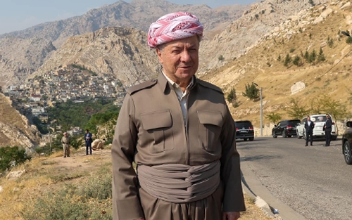 ســـــەرۆک بــــارزانـــی سەردانی شاری ئاکرێ دەکات