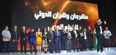 فيلم مخرج كوردي يحصد الجائزة الذهبية في مهرجان جزائري