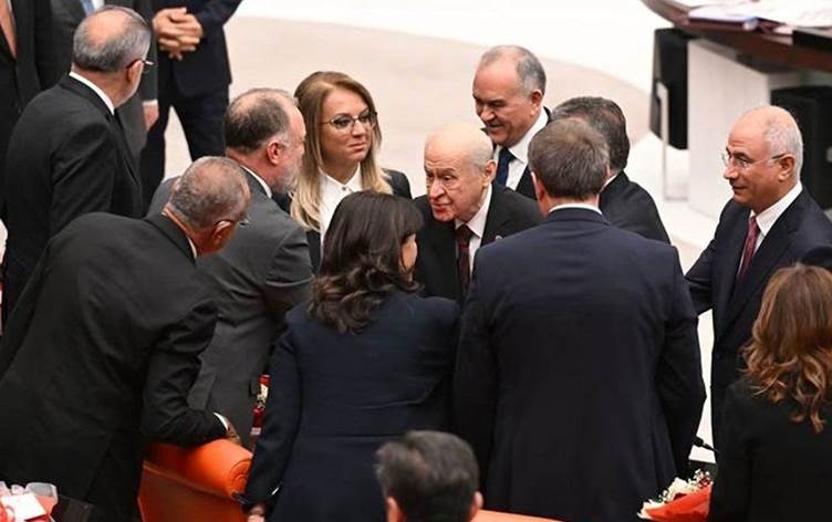 Yilmaz Tunç: Pêvajoya aştiyê nîne!