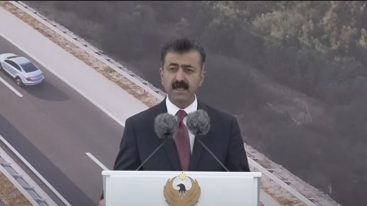 وزير الإعمار والاسكان: مشاريع الطرق تساهم في تنمية الزراعة والتجارة