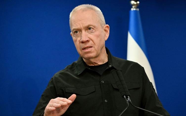 Netanyahu Wezîrê Parastinê ji kar dûr xist