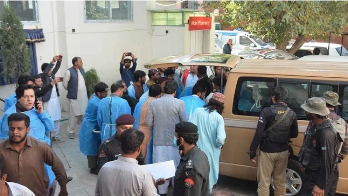 Li Pakistanê di rawestekekî trenê de teqînek pêkhat: Herî kêm 24 kes mirin