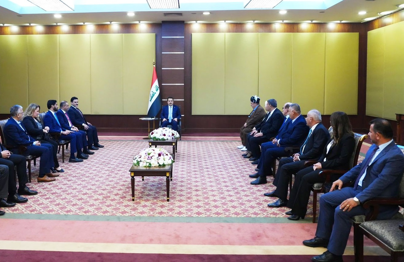 أبرزها حل مشكلة رواتب الإقليم.. التحالف المسيحي يسلّم السوداني مجموعة مطالب