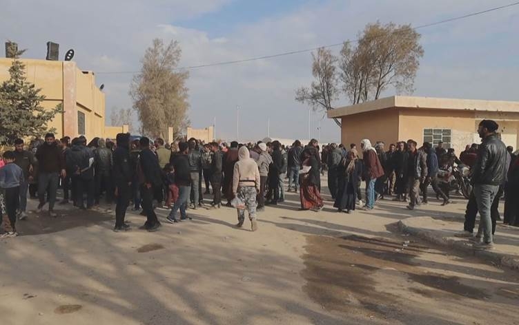 Şer gur bû: 150 hezar Kurd koçber bûn