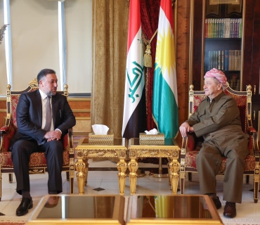 لـــــە سەلاحەددین سەرۆک مەسعود بارزانی پێشوازی لە بەڕێز شێخ خەمیس خەنجەر کەسایەتیی دیاری سیاسی عێراق کرد.