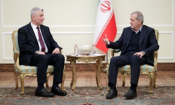 Tirkiye wezîrê xwe yê bazirganî şande Tehranê