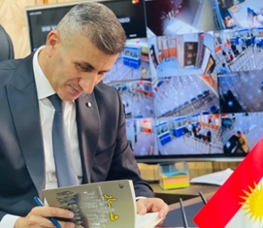 سـیــســتـــمـــی پــــوچـــگـــەرایـــی و ئـــاڵـــۆزبـــوونــــی پـــێــــنـــاســــەی مـــــرۆڤ