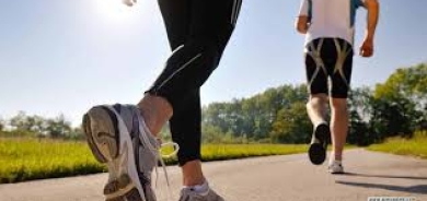 6 فوائد صحية للمشي اليومي