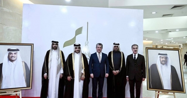 Bi amadebûna Serokê Hikûmetê merasima roja Niştimaniya Qeterê birêve çû