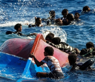 بەهۆی نوقمبوونی بەلەمی کۆچبەران لە نزیک یۆنان پێنج کەس گیانیان لەدەستدا