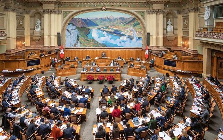 Parlamentoya Swîsreyê komkujiya Kurdên Êzidî bi fermî nas kir