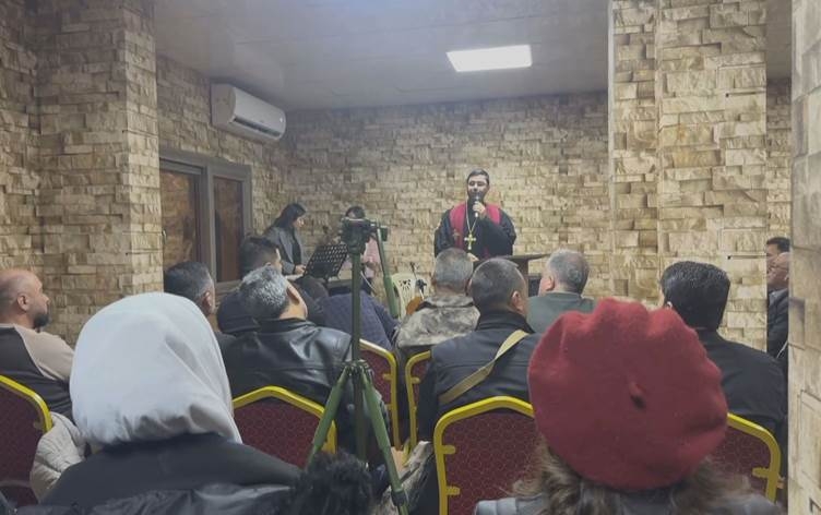 Efrîn - Xirîstiyanan piştî 7 salan jidayîkbûna Îsa Mesîh li dêrê pîroz kir