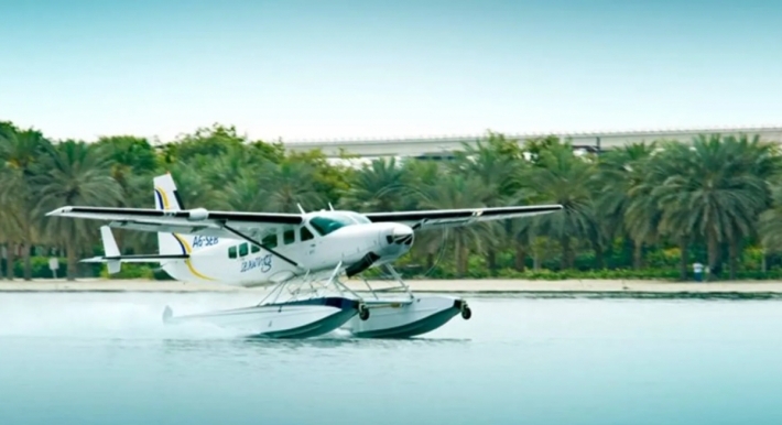 Li Îmaratê balafirek kete xwarê û 2 kesan jiyana xwe ji dest da