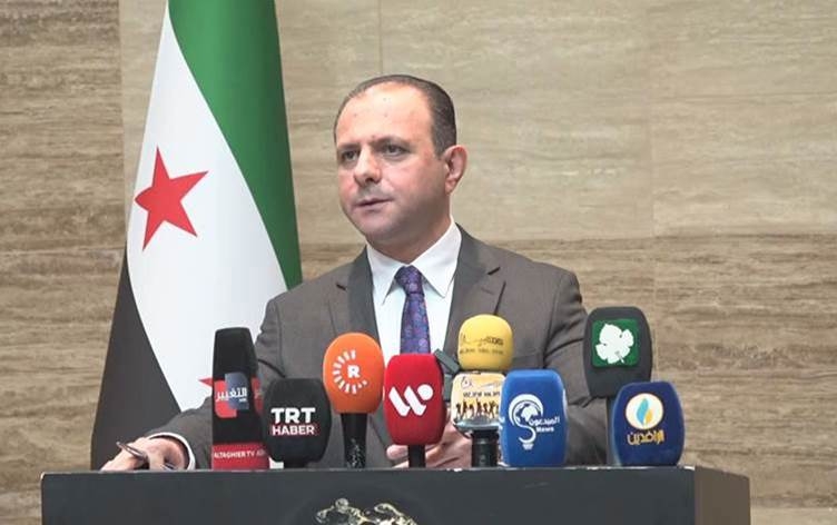 Wezîrê Tenduristiyê yê Sûriyeyê: Me amûrên tenduristiyê ji bo herêmên di bin kontrola HSDyê de şandin