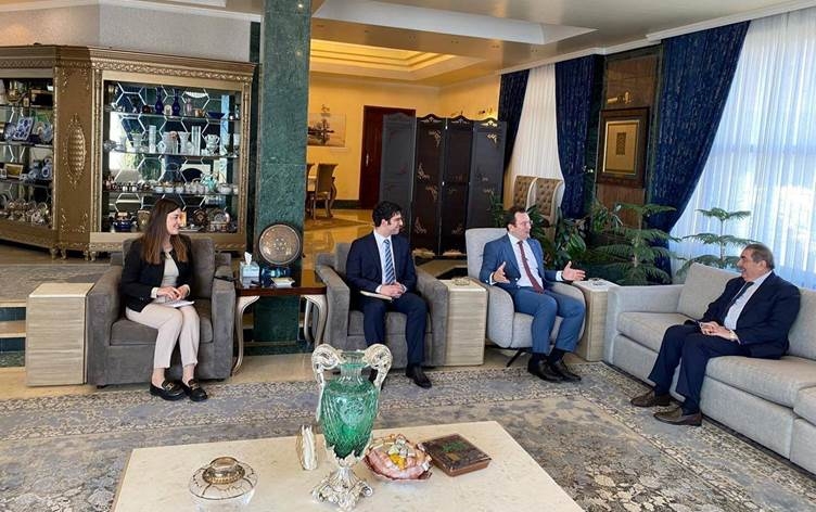 Hoşyar Zêbarî: Me û Konsulê Tirkiyeyê qala civîna Serok Barzanî û Mezlûm Ebdî kir