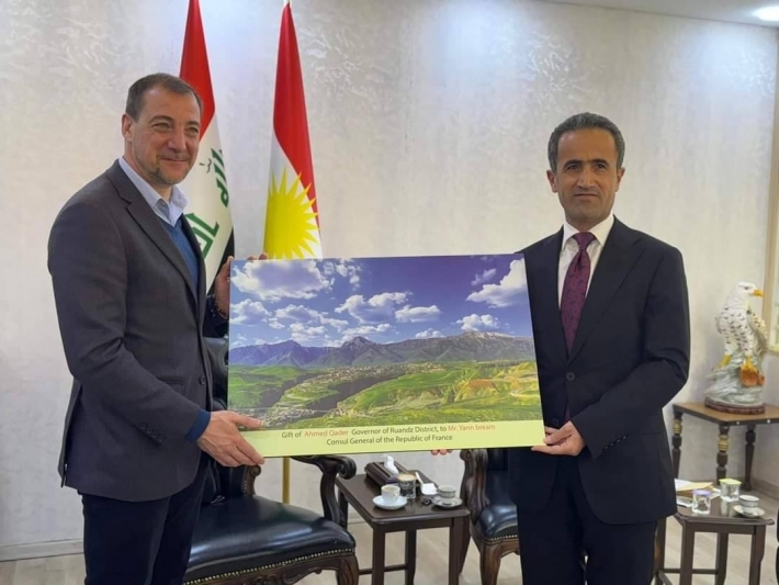 القنصل الفرنسي في أربيل يبدي إعجابه بالمواقع الأثرية والتاريخية في رواندز