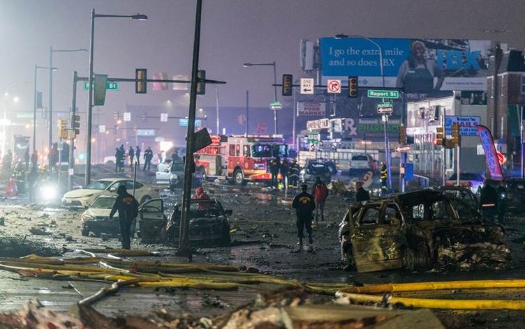 Li Amerîkayê helîkopterek ket: 6 kes mirin