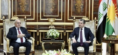 رئيس الحكومة مسرور بارزانی يجتمع مع الوفد التفاوضي لحكومة الإقليم