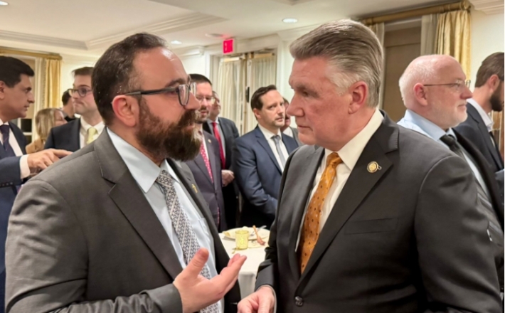 Ano Cewher: Ji bo pêkvejiyana li Kurdistanê bibînin me du endamên Kongreya Amerîkayê vexwandin