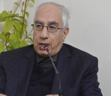 ترەمپ هەوڵی بەدەستهێنانی سەركەوتن دەدات، بۆیە توندڕەوتر دەبێت و هەوڵ دەدات هەژموونێكی نوێی ئەمریكی بەسەر جیهاندا هەبێت