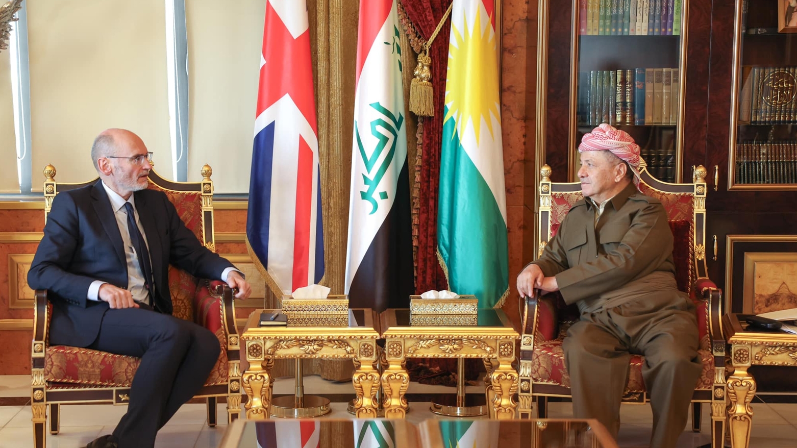 لـــە ســەلاحەدین سەرۆک مەسعود بارزانی پێشوازی لە بەڕێز ستیڤن هیچن باڵیۆزی بریتانیا لە عێراق کرد