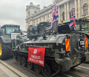 گردبوونەوەی ناڕەزایی جووتیاران لە لەندەن