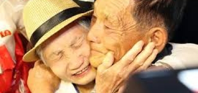 بيونغ يانغ تدمّر موقع لقاء عائلات من الكوريتين