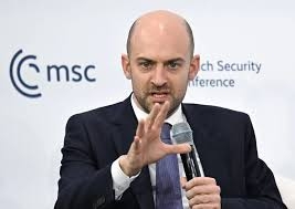 فرنسا تستضيف قمة أوروبية بشأن أوكرانيا والأمن غداً