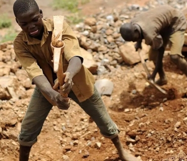 داڕمانی کوشندە کانێکی زێڕ لە مالی