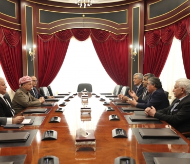 لە سەڵاحەدین سەرۆك مەسعود بارزانی پێشوازیی لە شاندێكی هاوبەشی سێ پارتی باكووری كوردستان كرد