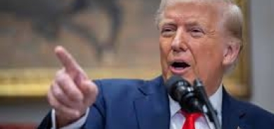 ترامب يحذر اليابان والصين من مواصلة خفض قيمة عملتيهما