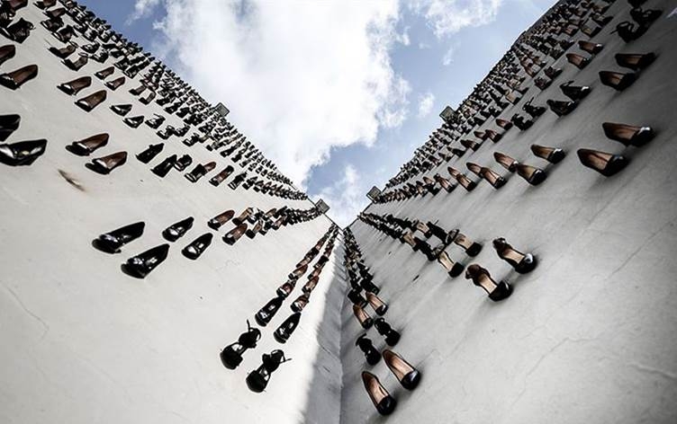 Meha borî 16 jin hatine kuştin