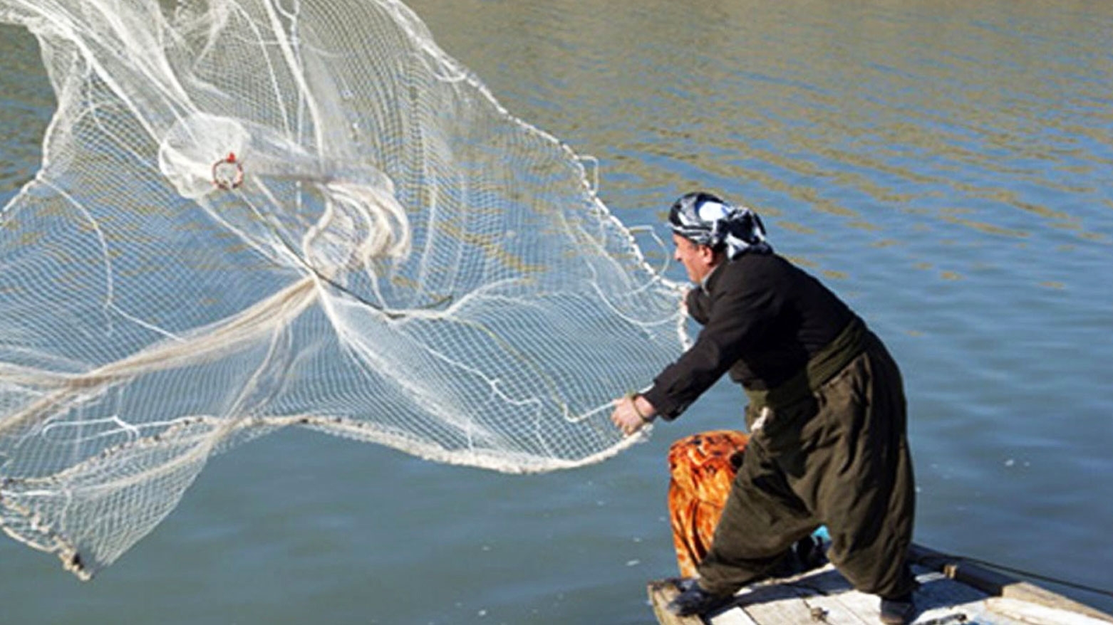 إقليم كوردستان يعلن حظر صيد الأسماك