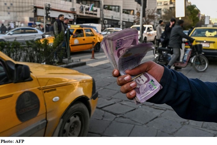 Syrian Interim Government Faces Criticism Over Delayed Salary Increases for Civil Servants