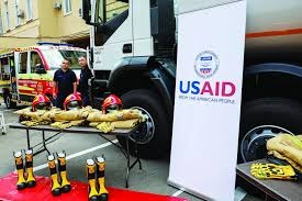 700 دبلوماسي أميركي يحتجون لوزير الخارجية على تفكيك وكالة التنمية