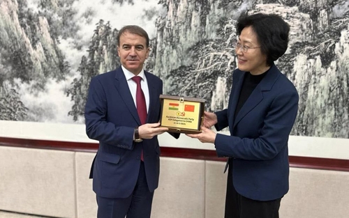 بەرێوەچوونی کۆبوونەوەیەکی فراوانی شاندی پارتی دیموکراتی کوردستان و بەرپرسانی باڵای پارتی کۆمۆنیستی چین لە هەرێمی ئاینهوا