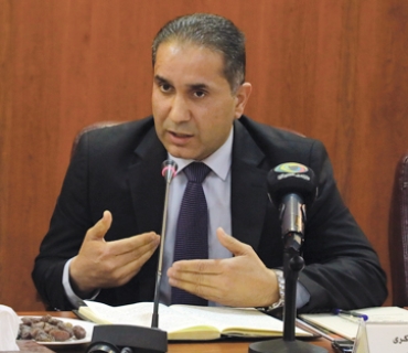 ئەرشەد شوكری ئیسلام  سەرپەرشتیاری پەروەردەیی لە پارێزگای دهۆك:     قەوارەی هەندێك كتێب وەك «زانست و بیركاری» گەورە و قورسن، بەتایبەتی بۆ منداڵان كێشی جانتاكەی شانی نزیكەی 10 كیلۆگرام دەبێت