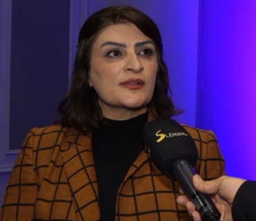 رۆژان كەریم   مامۆستای ڕاهێنەری پەروەردەیی / سلێمانی :     لە خوێندنی ئەهلیدا كەلتوور و زمانی كوردی  ڕووی لە لاوازی كردووە