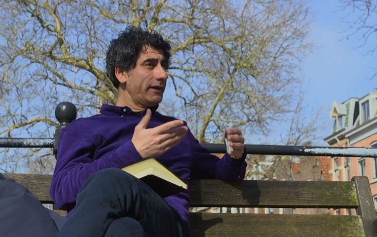 Helbestvanekî Kurd li Holendayê bi nav û deng bûye