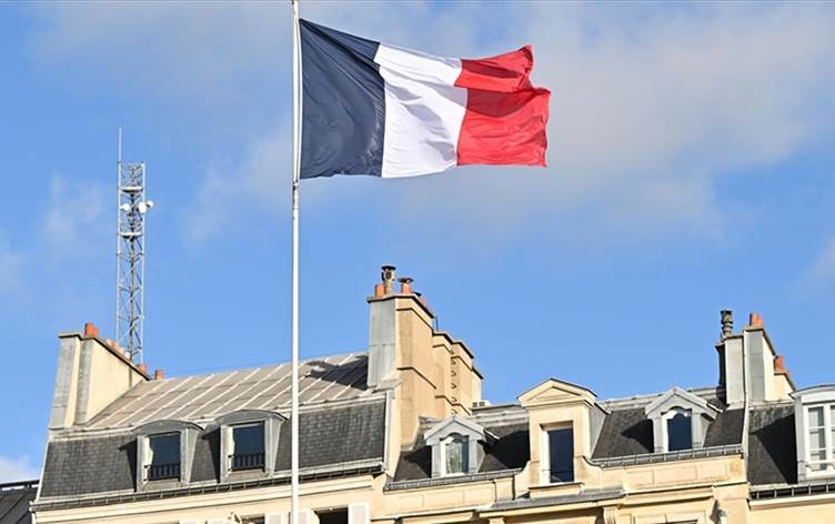 Fransayê ji bo pevçûnên li Sûriyeyê bang kir